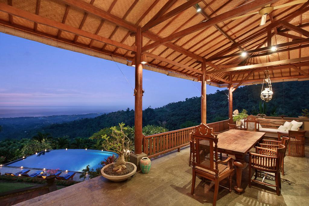 Villa Patria Lovina Екстериор снимка