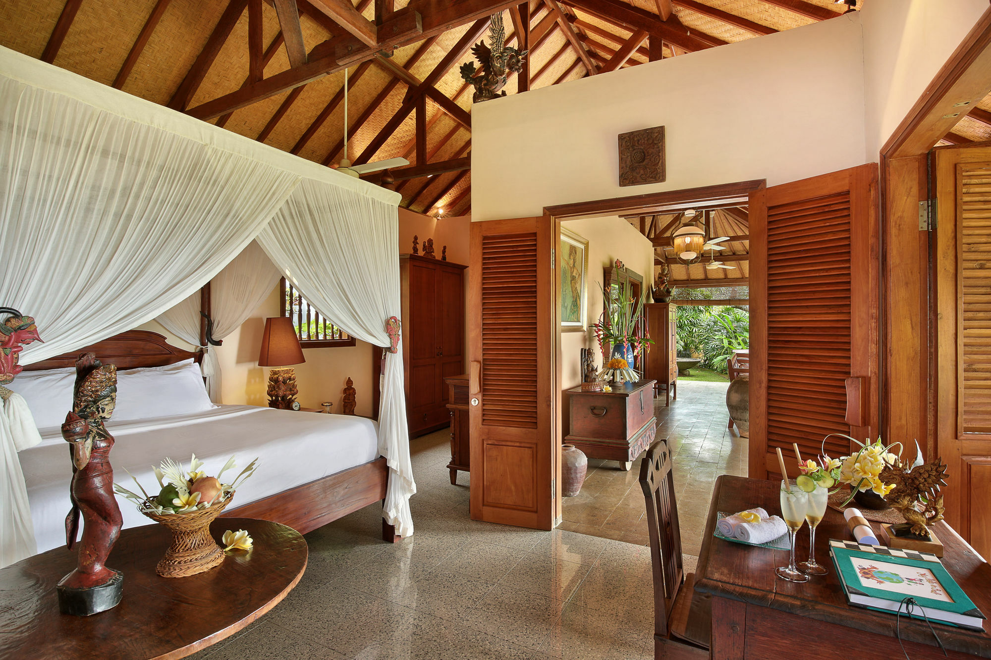 Villa Patria Lovina Екстериор снимка